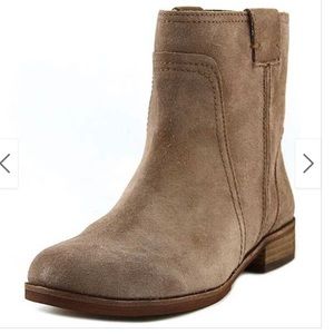 Vince camuto Ruty ankle boots 7.5